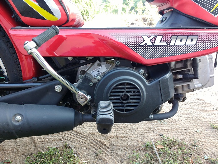 TVS XL 100 engine