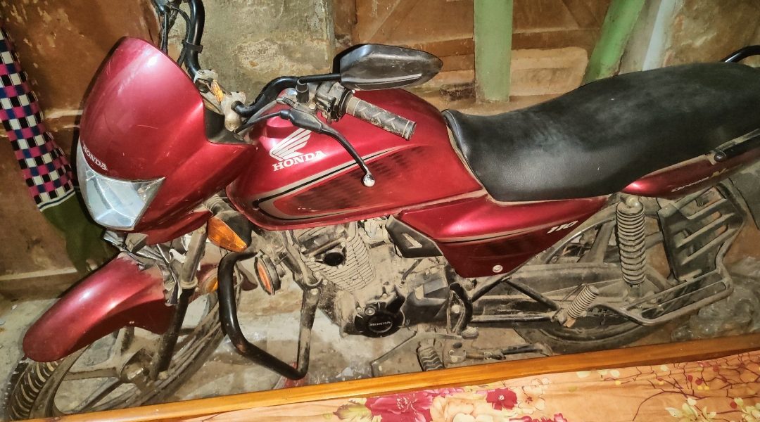 Honda 110(cc) Red,Full fresh condition