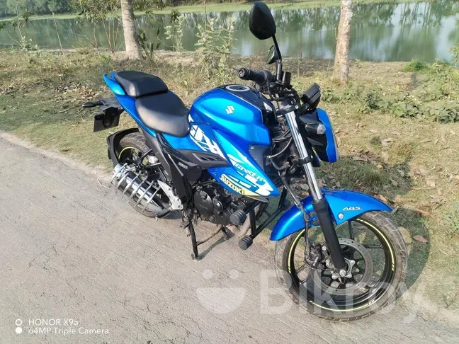 Suzuki Gixxer Fi abs naked 2022