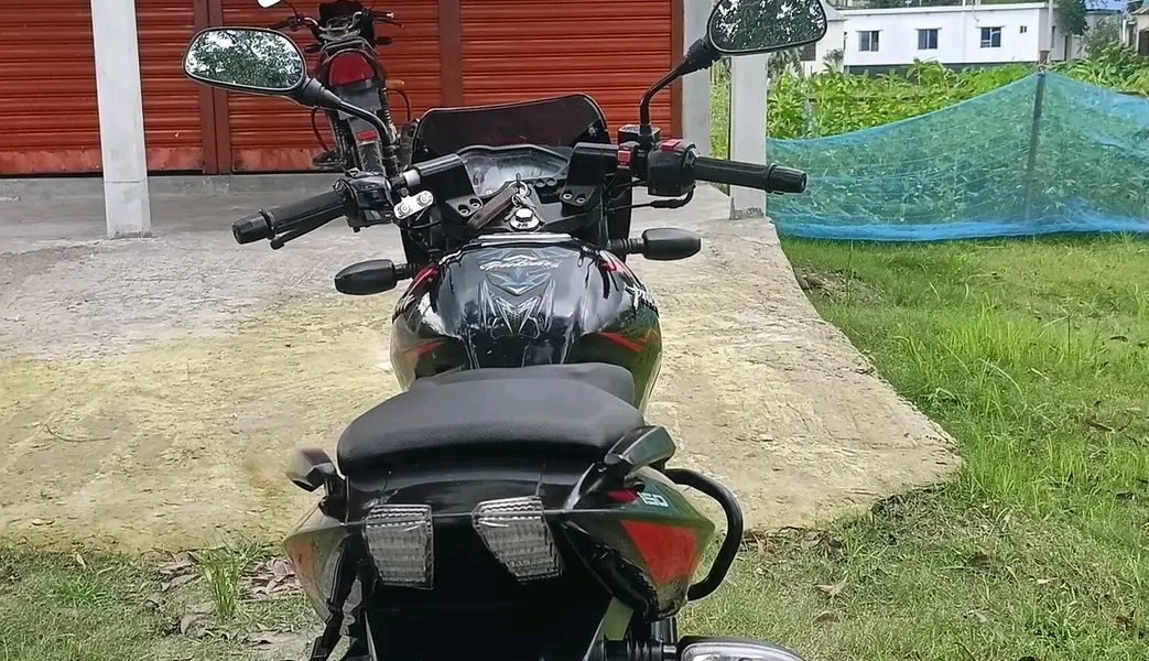Bajaj Pulsur Twin Disk Abs